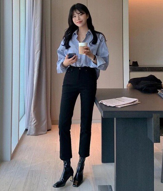 Chưa cần đến cao gót, 3 kiểu boots mang mùa lạnh giúp chân bạn trông dài hơn, thon gọn đến bất ngờ - 1