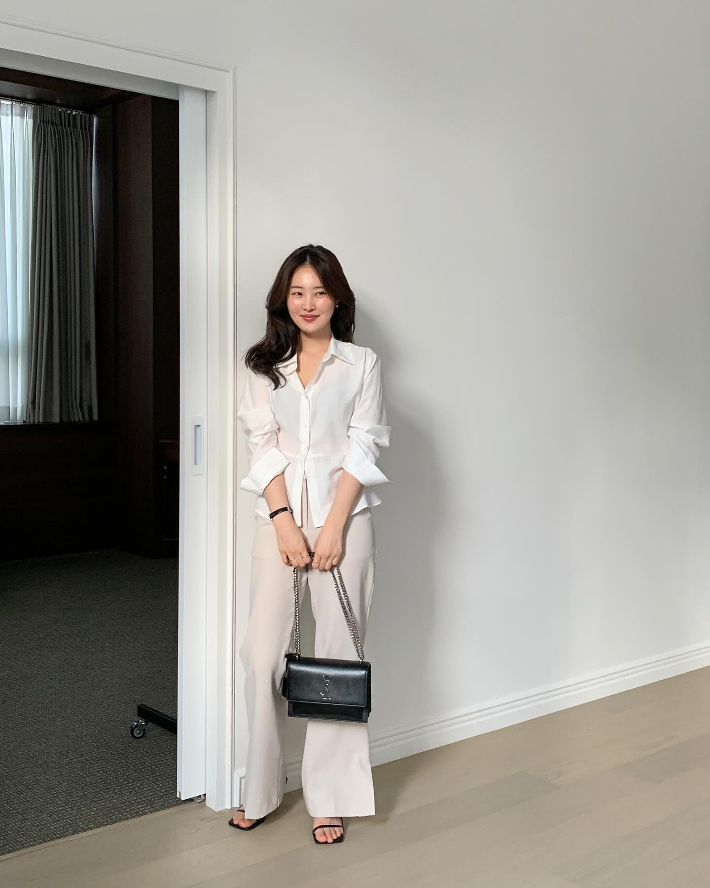 Thời tiết lạnh ai cũng mê diện đồ màu trắng, có đủ 5 món này là đảm bảo xinh nguyên mùa - 7