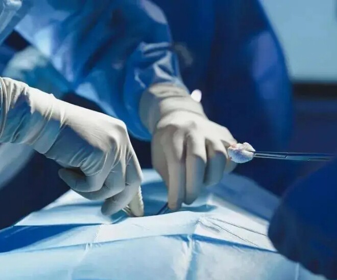 Sản phụ đau dữ dội sau ca mổ đẻ, phải quay lại bệnh viện kiểm tra - Ảnh minh hoạ.