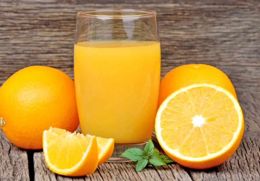 Nước ép cam quýt giúp giảm nếp nhăn và tăng hàm lượng collagen trong cơ thể