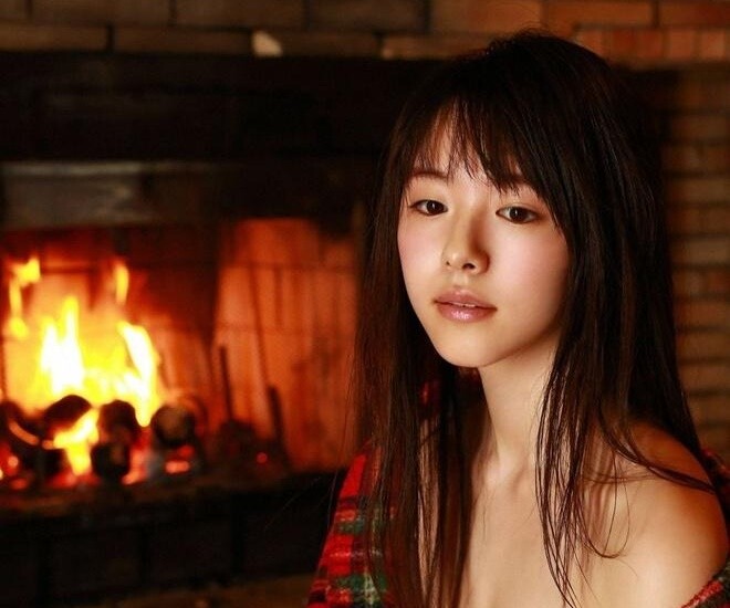 Erika Karata sở hữu nét đẹp trong sáng, thuần khiết.