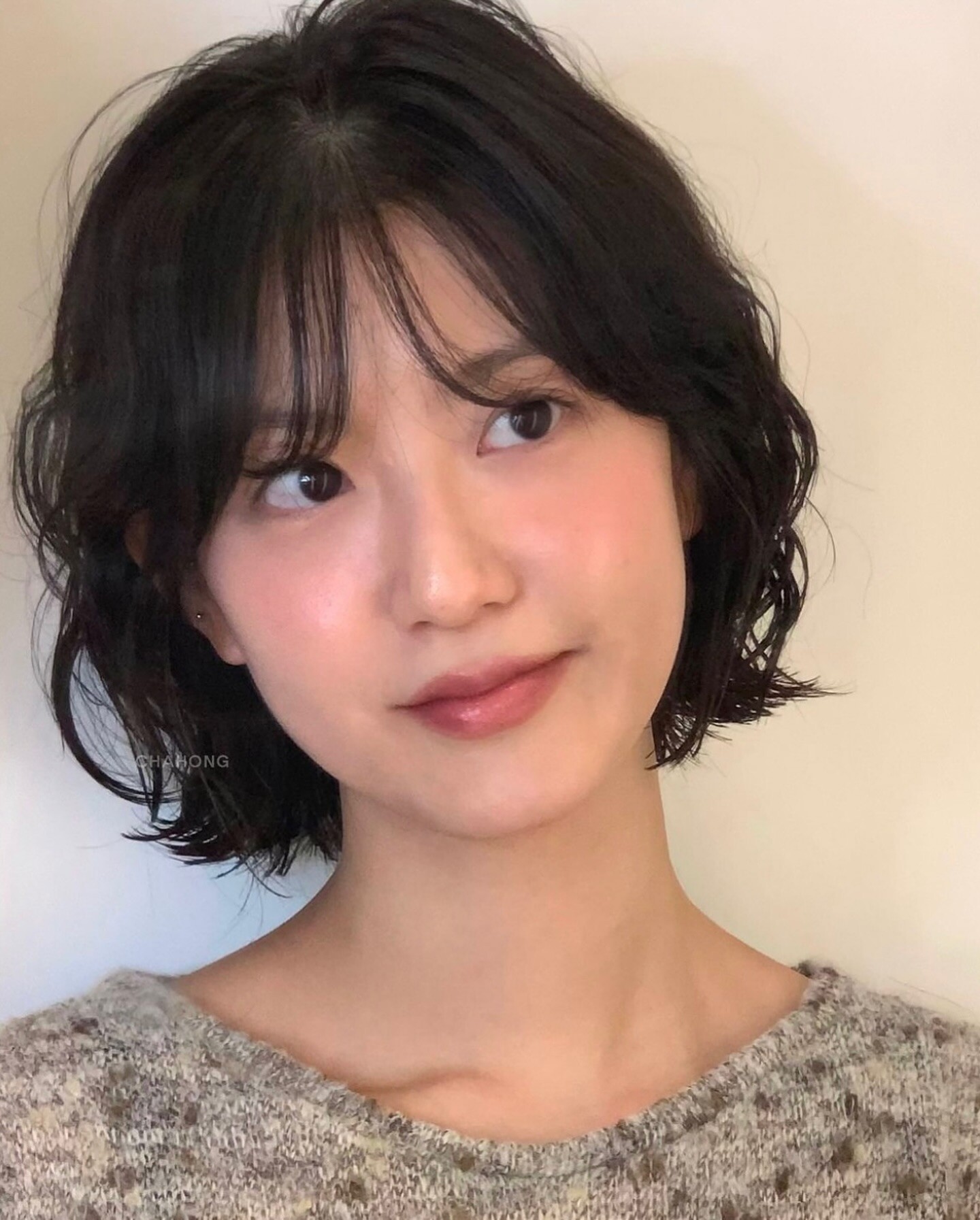 Phụ nữ trên 40 mê tóc ngắn phải thử 1 trong 5 kiểu này: Trẻ ra vài tuổi, khí chất tăng bội phần - 11