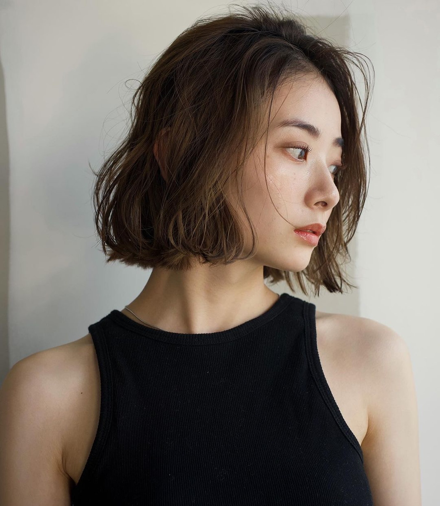 Phụ nữ trên 40 mê tóc ngắn phải thử 1 trong 5 kiểu này: Trẻ ra vài tuổi, khí chất tăng bội phần - 9