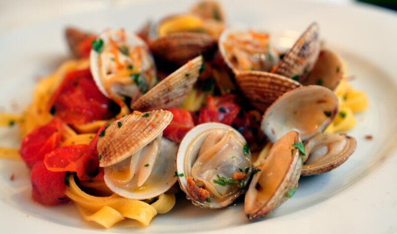 6 loại thực phẩm giúp tăng sản xuất keratin, tóc dày bồng bềnh như vừa đi hấp tóc lại giảm hẳn gãy rụng - 6