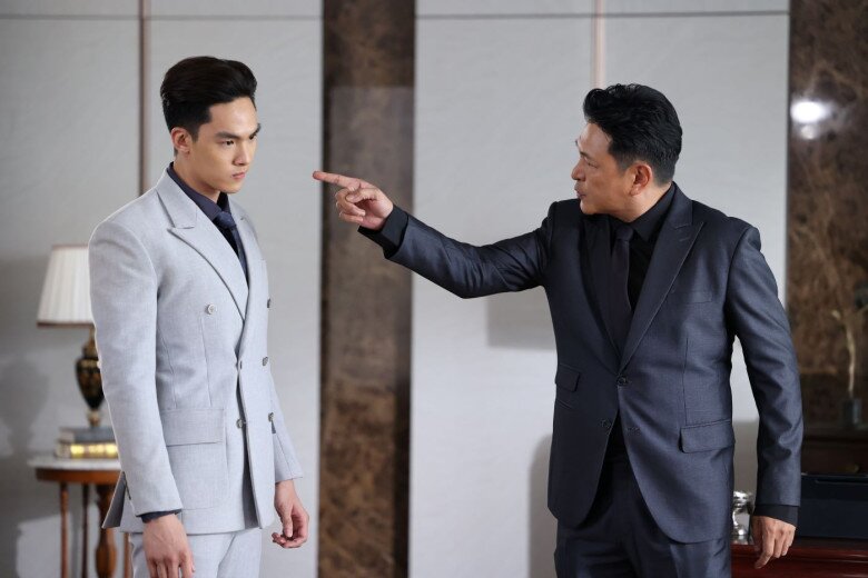 Bố chồng cũ chỉ thẳng mặt chồng cũ tôi mà mắng. (Ảnh minh họa)