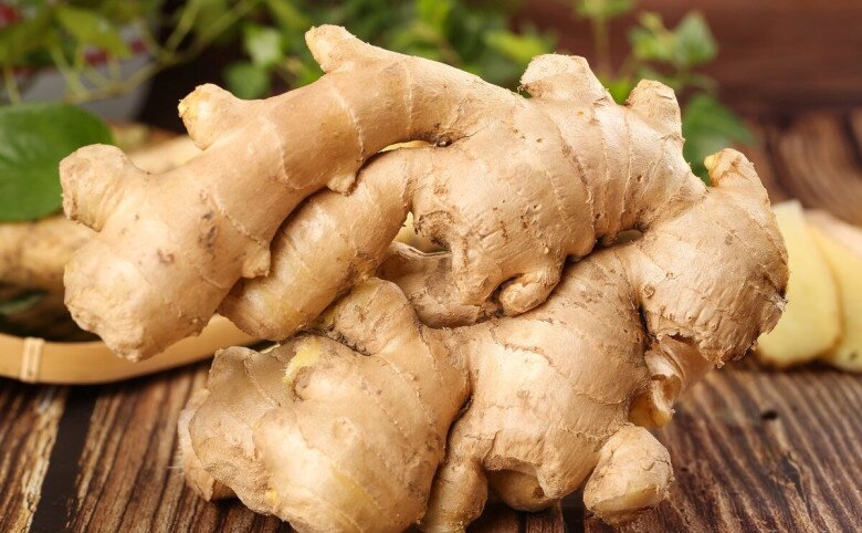 Nhiều người đặt một củ gừng dưới gối mỗi tối trước khi đi ngủ, không ngờ hiệu quả lại tuyệt vời đến vậy - 1