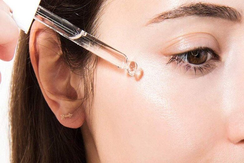 Thoa kem chống nắng, chị em cần biết công thức “2 trước - 3 sau”, vừa chống UV vừa amp;#34;giữamp;#34; collagen - 2