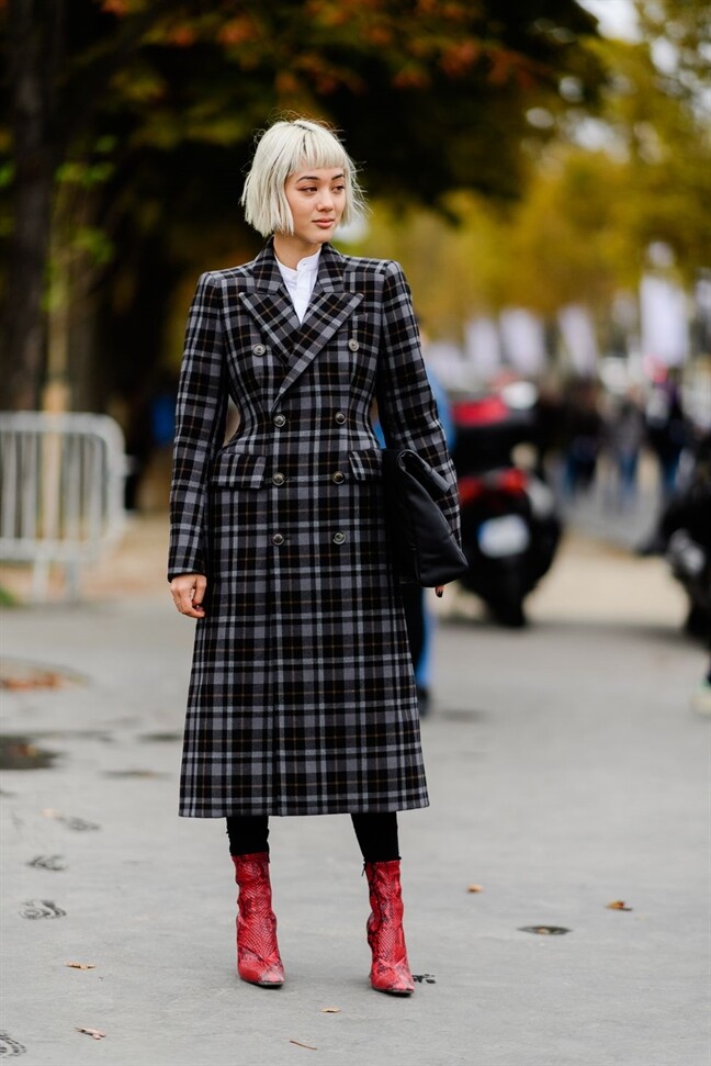 Cao dưới 1m60 vẫn mặc áo khoác dài đẹp “đỉnh”, không sợ nuốt dáng nhờ chọn đúng kiểu, diện lên trẻ hẳn vài tuổi - 6