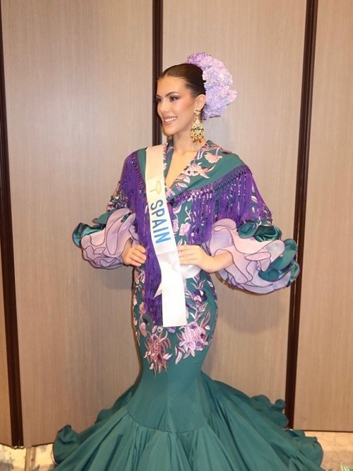 Idayra sở hữu nụ cười tỏa nắng, gương mặt sắc sảo cùng vóc dáng gợi cảm. Ảnh: Instagram Idayra Borges Tena.