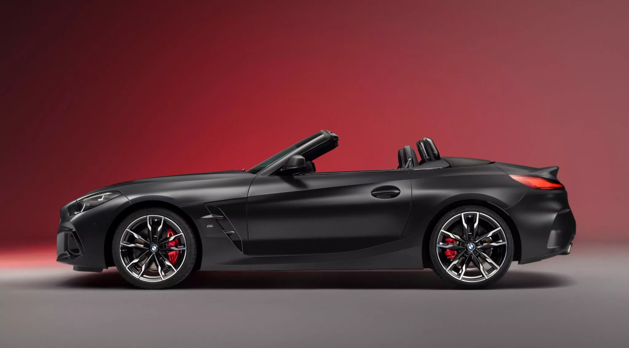 BMW Z4 Final Edition ra mắt: Chỉ sản xuất 3 tháng, giá quy đổi hơn 2 tỷ đồng, cơ hội cuối cho những ai yêu dòng xe biểu tượng- Ảnh 4. BMW Z4 Final Edition ra mắt: Chỉ sản xuất 3 tháng, giá quy đổi hơn 2 tỷ đồng, cơ hội cuối cho những ai yêu dòng xe biểu tượng- Ảnh 4.