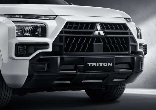 Mitsubishi Triton có thêm bản dành cho dân chuyên chở hàng: Giá mềm hơn, đèn halogen, ghế nỉ nhưng vẫn có màn hình giải trí 10 inch- Ảnh 2.
