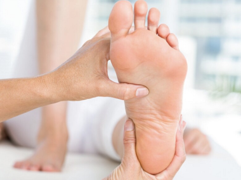 Bàn chân được ví như trái tim thứ 2 của cơ thể nên cần được chăm sóc kỹ lưỡng (Ảnh minh hoạ)