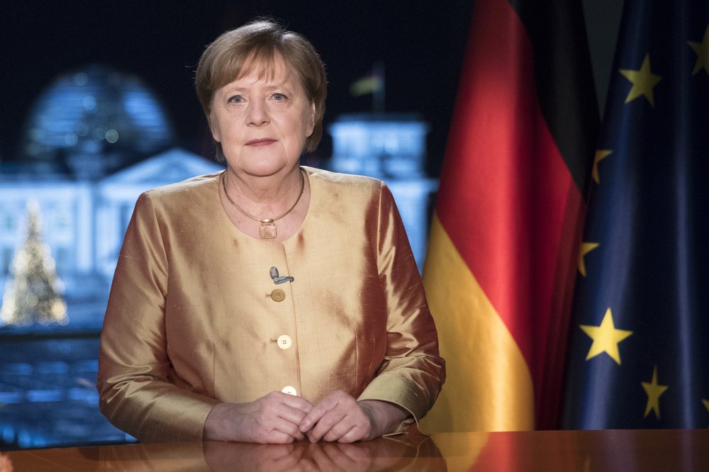 Thủ tướng Đức Angela Merkel phát biểu mừng năm mới trên truyền hình tại thủ đô Berlin hồi tháng 12/2020. Ảnh: AP.