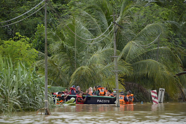 Hơn 21.000 người phải sơ tán vì lũ lụt nghiêm trọng ở Malaysia - Ảnh 3.
