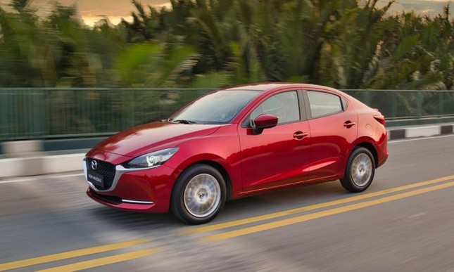 Sự cố đèn pha khiến Mazda phải thu hồi hơn 200 xe - Ảnh 1.