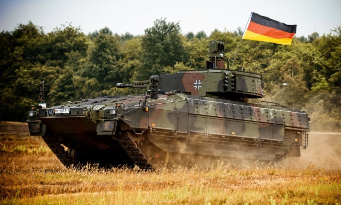 Xe thiết giáp Puma Đức diễn tập hồi năm 2018. Ảnh: Bundeswehr.