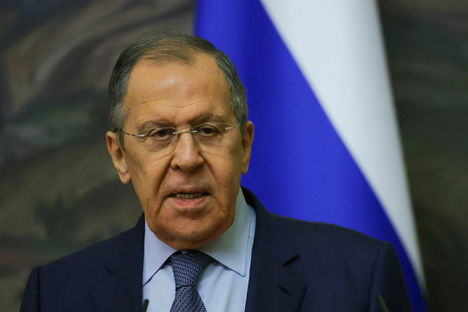 Ngoại trưởng Nga Sergey Lavrov trong cuộc họp báo ở Moskva ngày 23/12. Ảnh: Reuters.