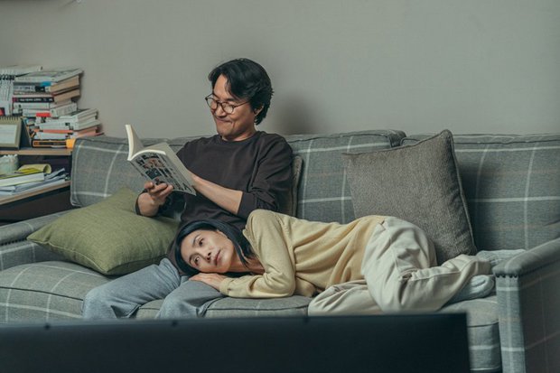 Cặp đôi diễn đỉnh nhất phim Hàn hiện tại: Liên tục lấy nước mắt khán giả, bà cả Mine lột xác gây bất ngờ - Ảnh 7. Cặp đôi diễn đỉnh nhất phim Hàn hiện tại: Liên tục lấy nước mắt khán giả, bà cả Mine lột xác gây bất ngờ - Ảnh 7.