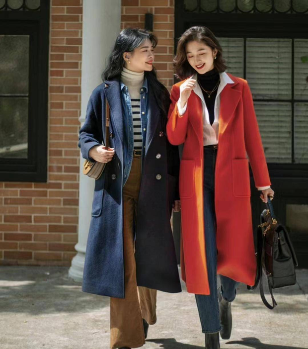 4 chiêu phối đồ hack chiều cao giúp nàng thấp bé chinh phục áo khoác dáng dài - Ảnh 2. 4 chiêu phối đồ hack chiều cao giúp nàng thấp bé chinh phục áo khoác dáng dài - Ảnh 2.