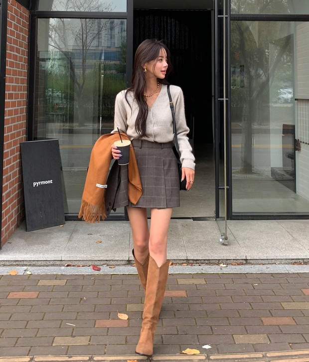 10 cách diện đồ họa tiết kẻ nổi bật mà vẫn sang trọng - Ảnh 2. 10 cách diện đồ họa tiết kẻ nổi bật mà vẫn sang trọng - Ảnh 2.