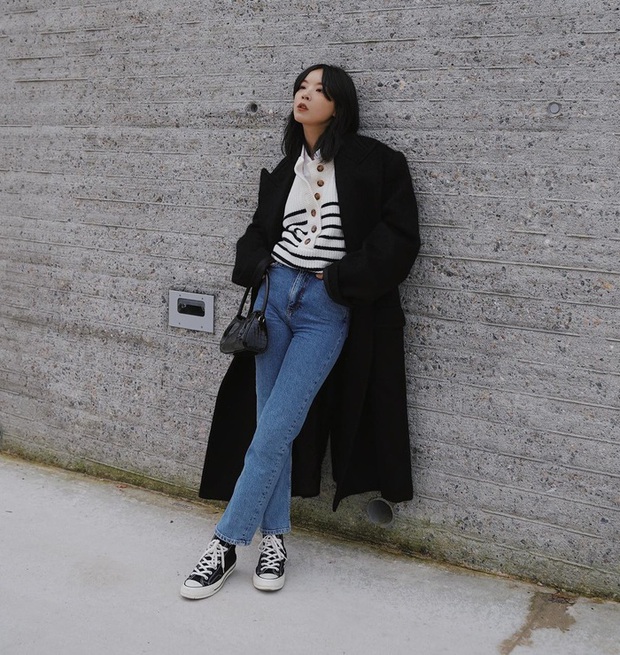 10 cách diện đồ họa tiết kẻ nổi bật mà vẫn sang trọng - Ảnh 7. 10 cách diện đồ họa tiết kẻ nổi bật mà vẫn sang trọng - Ảnh 7.