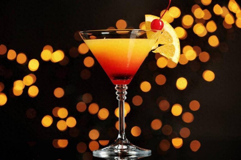 Trắc nghiệm tâm lý: Bạn thích uống loại cocktail nào nhất? - 1