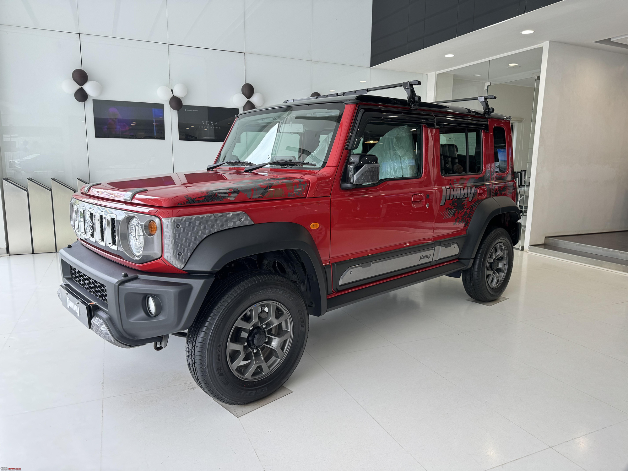 Suzuki Jimny chưa chốt ra mắt Việt Nam đã có bản mới: Rẻ hơn nhưng trông chất hơn, sản xuất giới hạn- Ảnh 5.