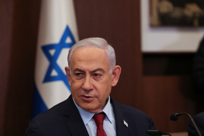 Thủ tướng Israel Benjamin Netanyahu dự họp nội các ở Jerusalem ngày 10/12. Ảnh: Reuters