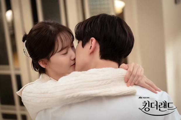 Cặp tình nhân đẹp nhất màn ảnh Hàn năm 2023 - Ảnh 10.