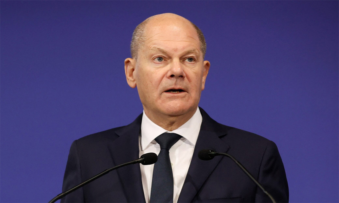 Thủ tướng Đức Olaf Scholz trong cuộc họp báo tại Budapest, Hungary ngày 8/11. Ảnh: Reuters