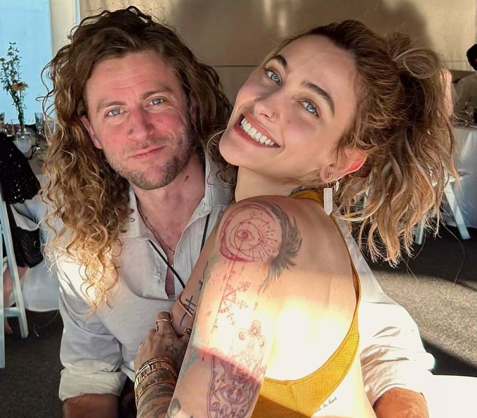 Paris Jackson và chồng sắp cưới. Ảnh: Instagram Paris Jackson