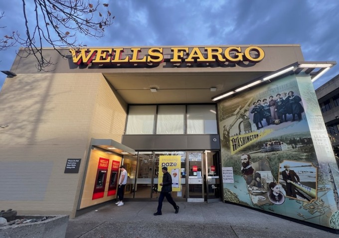 Một chi nhánh ngân hàng Wells Fargo tại Washington (Mỹ). Ảnh: Reuters