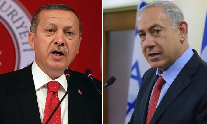 Tổng thống Thổ Nhĩ Kỳ Recep Tayyip Erdogan (trái) và Thủ tướng Israel Benjamin Netanyahu. Ảnh: AP