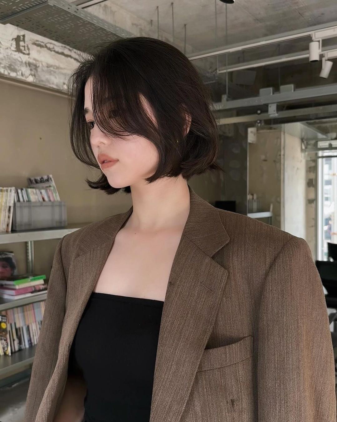 Nàng công sở muốn amp;#34;trẻ sangamp;#34; nên thử 4 kiểu layer này: Tôn mặt nhỏ gọn, che khuyết điểm cực khéo! - 2