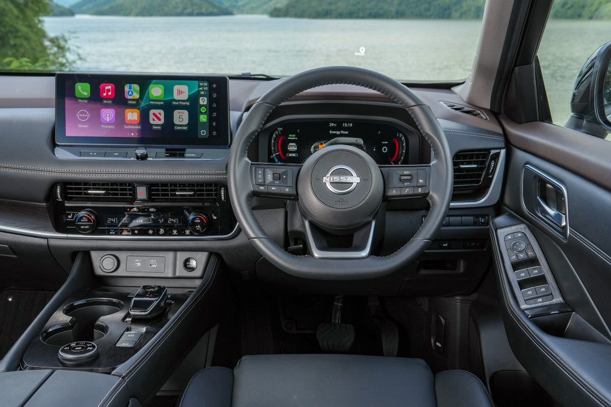 Nissan X-Trail 2026 ra mắt gần Việt Nam: Giá quy đổi 1,4 tỷ đồng, 1 bản có nhiều trang bị ‘ăn chơi’, động cơ hybrid đấu CR-V- Ảnh 11. Nissan X-Trail 2026 ra mắt gần Việt Nam: Giá quy đổi 1,4 tỷ đồng, 1 bản có nhiều trang bị ‘ăn chơi’, động cơ hybrid đấu CR-V- Ảnh 11.