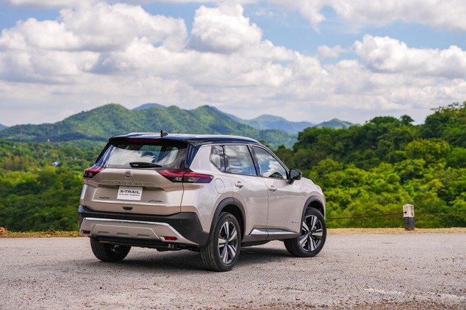 Nissan X-Trail 2026 ra mắt gần Việt Nam: Giá quy đổi 1,4 tỷ đồng, 1 bản có nhiều trang bị ‘ăn chơi’, động cơ hybrid đấu CR-V- Ảnh 3. Nissan X-Trail 2026 ra mắt gần Việt Nam: Giá quy đổi 1,4 tỷ đồng, 1 bản có nhiều trang bị ‘ăn chơi’, động cơ hybrid đấu CR-V- Ảnh 3.