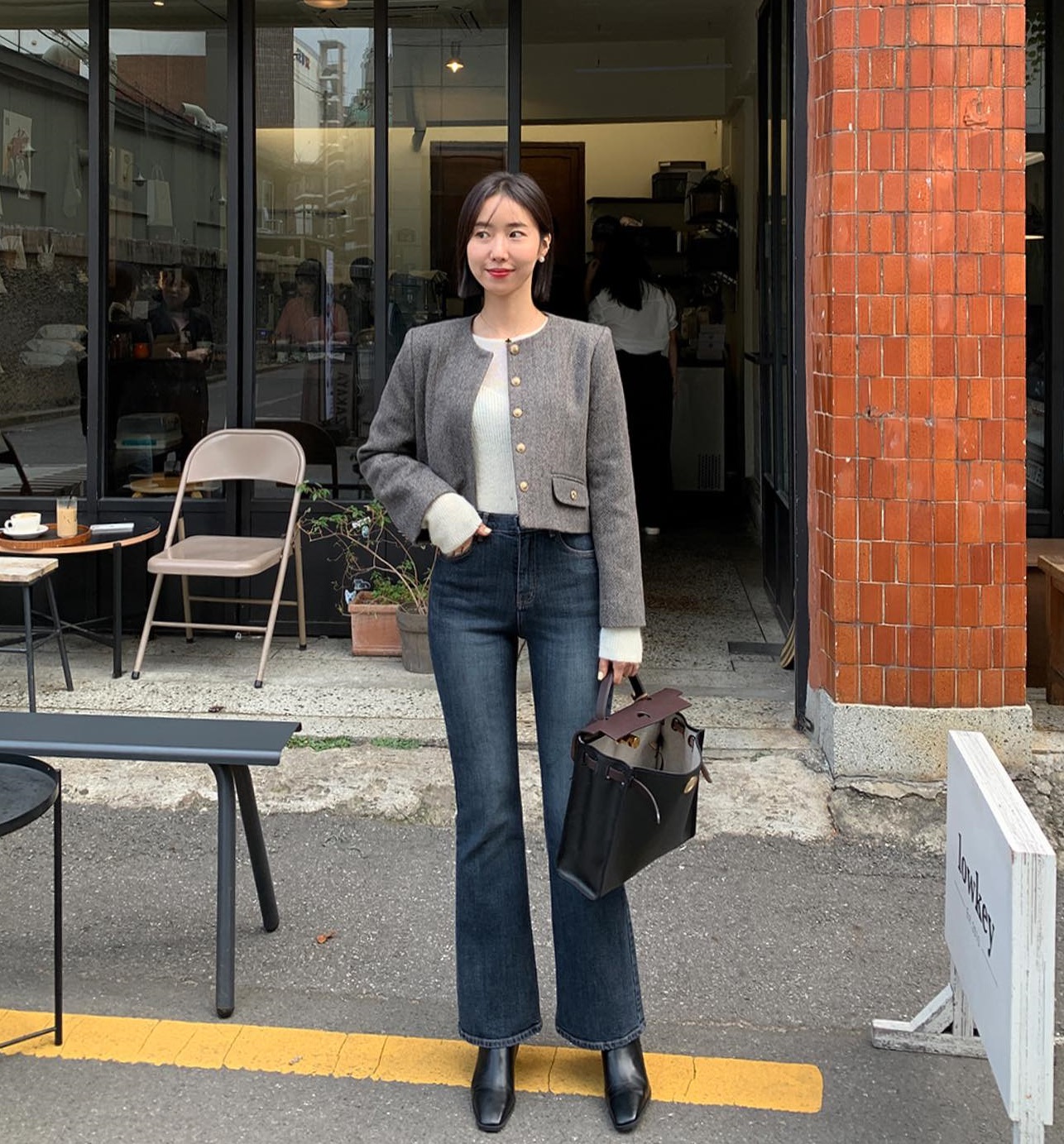 5 kiểu giày là amp;#34;chân áiamp;#34; cho mọi độ tuổi, mặc gì cũng sang mà vẫn thoải mái cả ngày - 14