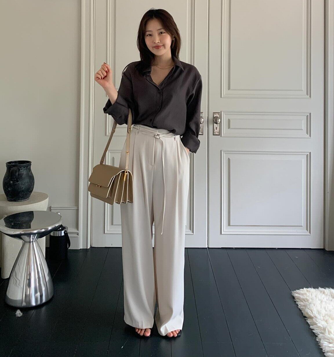 Diện quần ống rộng đúng điệu với 4 kiểu áo: Vừa tôn dáng lại sang - xịn hết cỡ! - 4