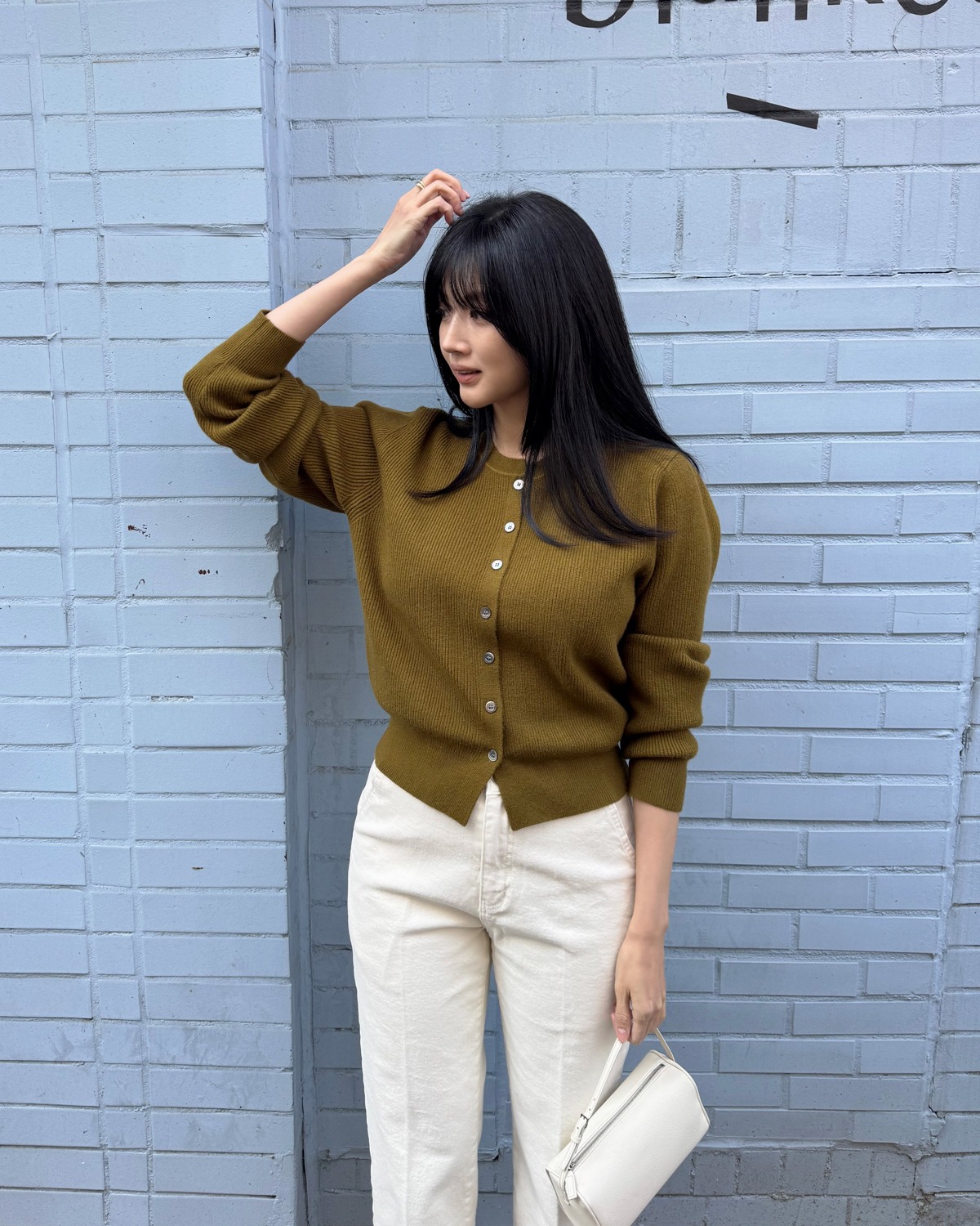 5 kiểu áo amp;#34;chân áiamp;#34; giữ ấm mùa lạnh mà vẫn sành điệu, mặc đi làm hay đi chơi đều đẹp - 1