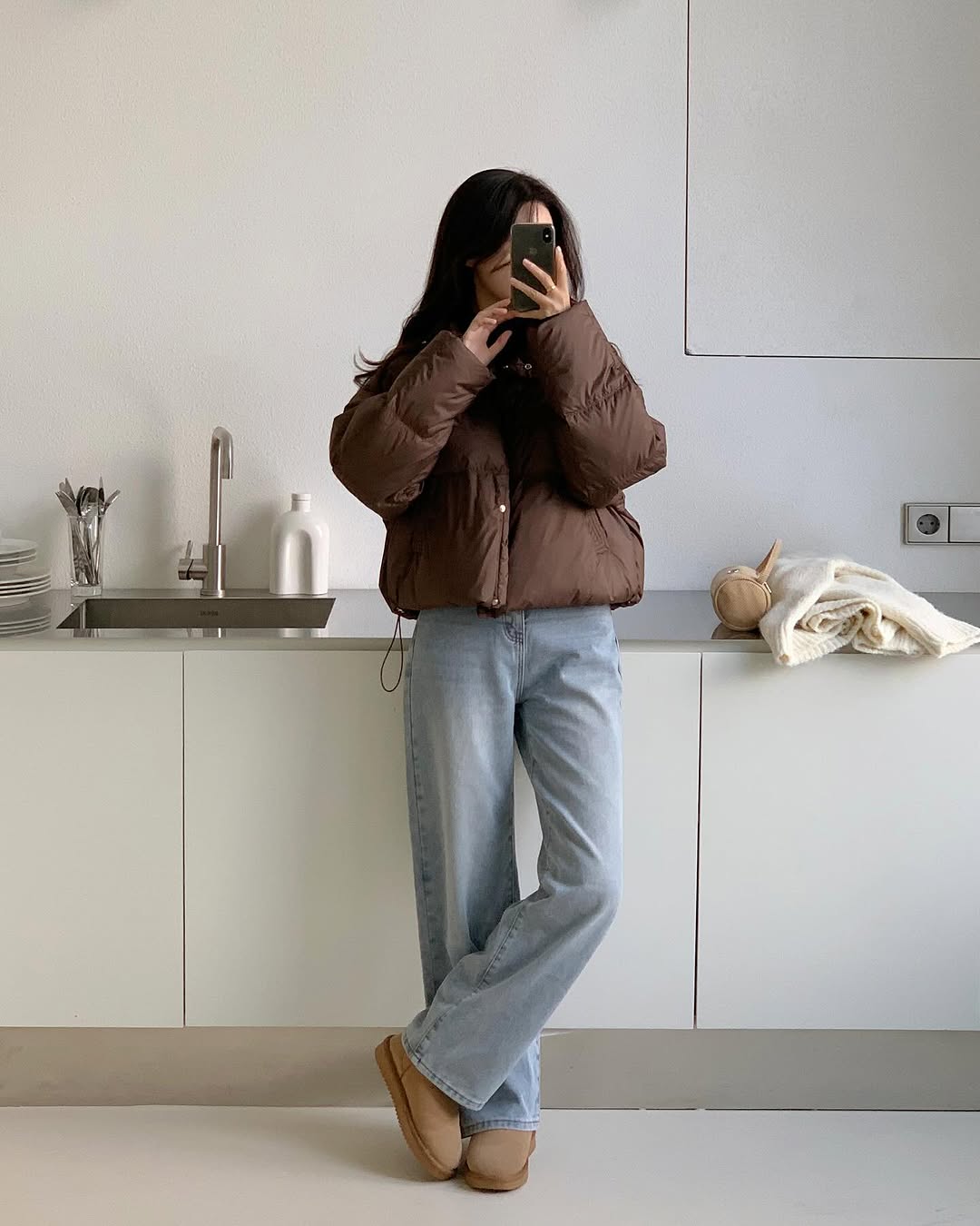 5 kiểu áo amp;#34;chân áiamp;#34; giữ ấm mùa lạnh mà vẫn sành điệu, mặc đi làm hay đi chơi đều đẹp - 19