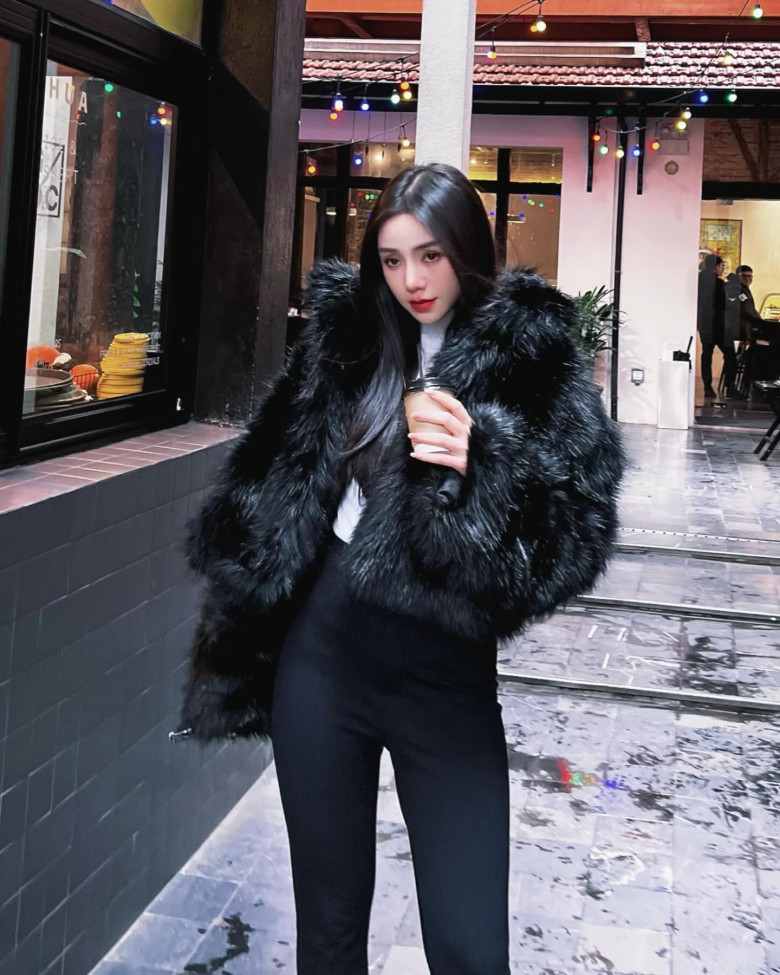Mặc áo khoác lông vừa sang vừa trẻ như mỹ nhân Việt, chị em hóa thành quý cô amp;#34;giàu ngầmamp;#34; - 6
