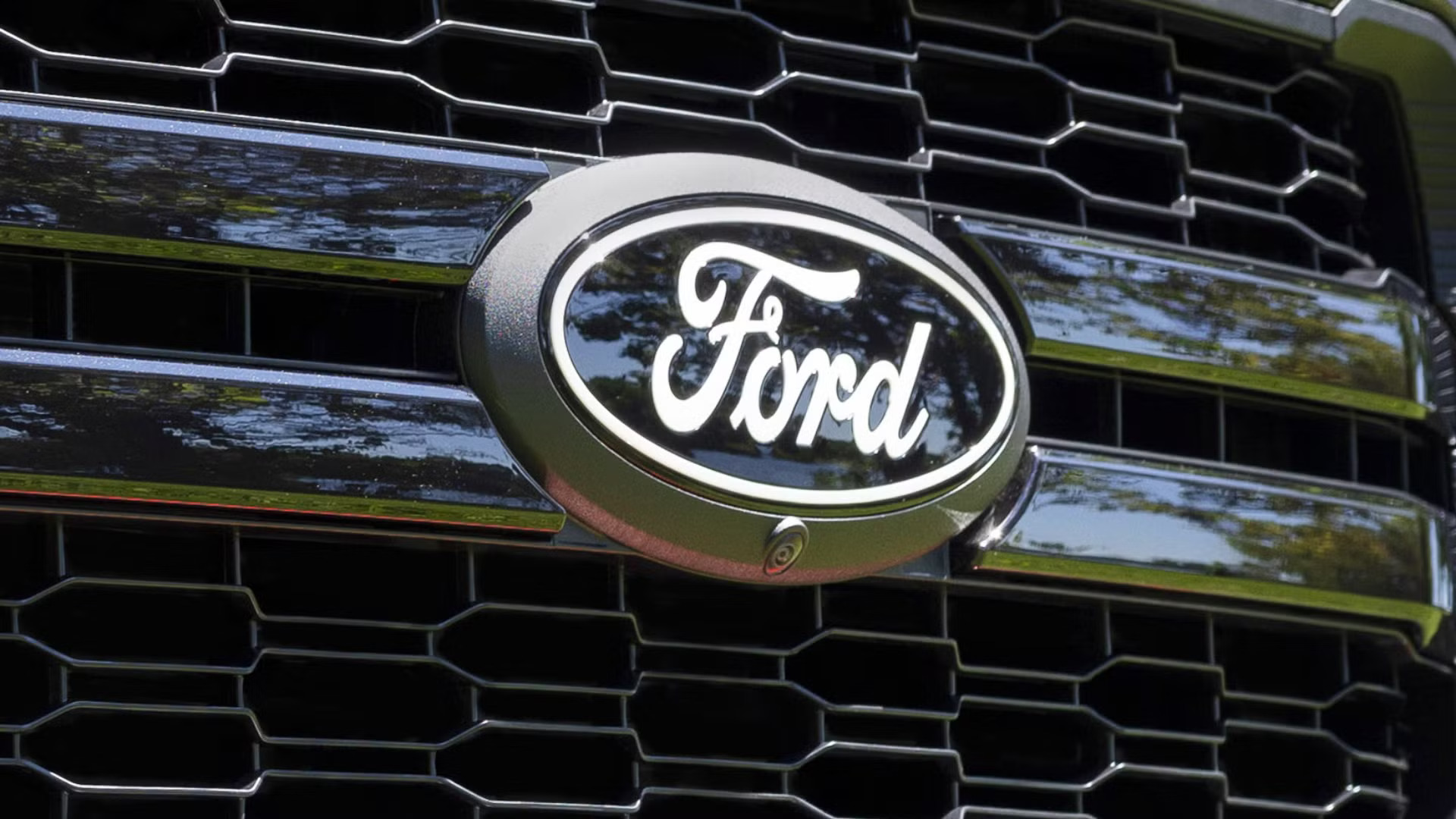 Ford lần đầu có chương trình khuyến mãi 'không giống ai' mà người Việt thèm muốn: Nếu xe lỗi, hãng giảm giá tới 10%- Ảnh 2.