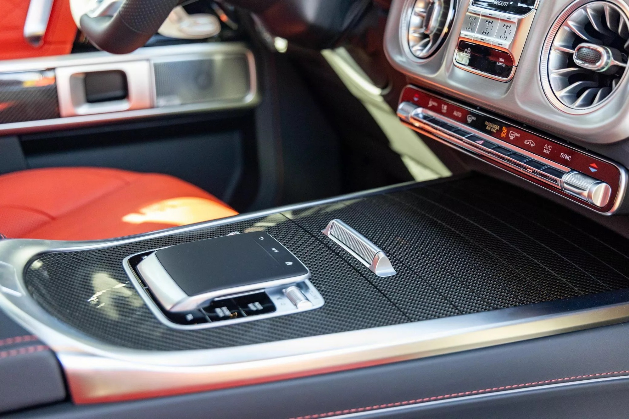 Nhiều người mua G 63 ‘đập hộp’ bán lỗ nhưng chủ xe này thì không: Đi cả tháng bán vẫn lãi được chiếc Camry, bí kíp ở một thói quen của nhà giàu- Ảnh 13. Nhiều người mua G 63 ‘đập hộp’ bán lỗ nhưng chủ xe này thì không: Đi cả tháng bán vẫn lãi được chiếc Camry, bí kíp ở một thói quen của nhà giàu- Ảnh 13.