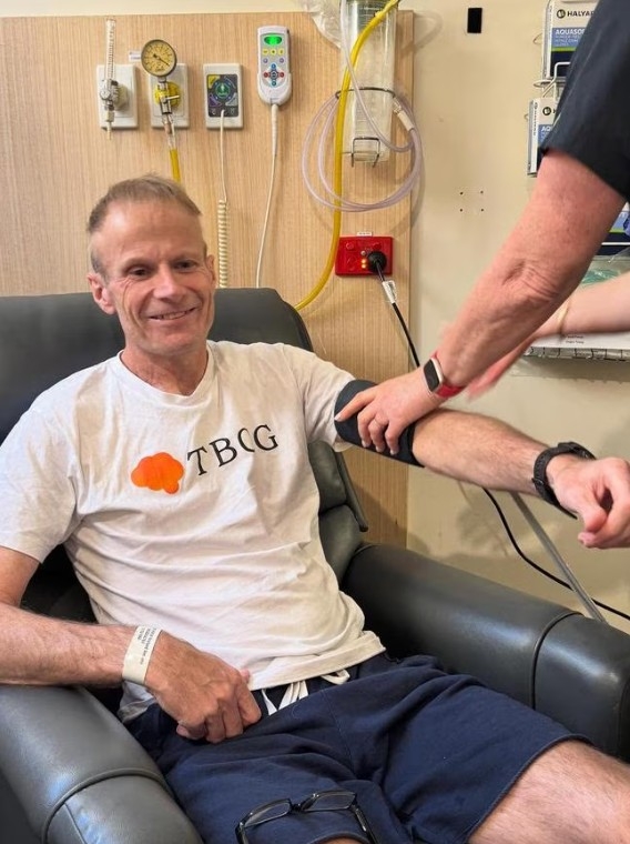 Giáo sư Richard Scolyer chia sẻ trí nhớ và khả năng thể thao của ông suy giảm do ảnh hưởng từ căn bệnh của mình. Ảnh: Instagram