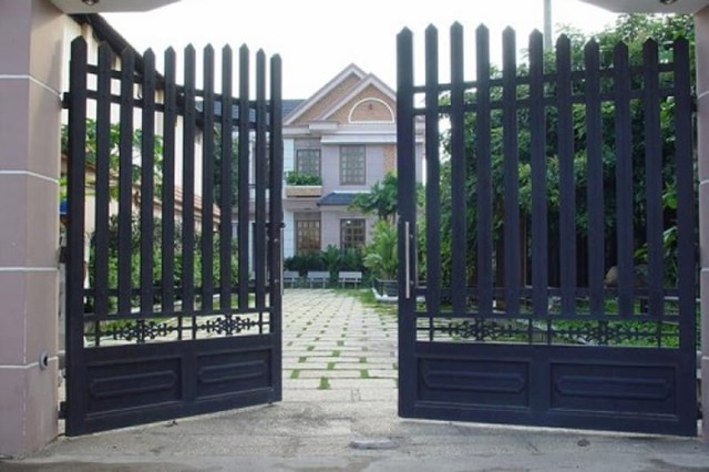 Trong phong thủy, cửa chính được xem là miệng nạp khí của ngôi nhà, là nơi đón nhận sinh khí từ bên ngoài.