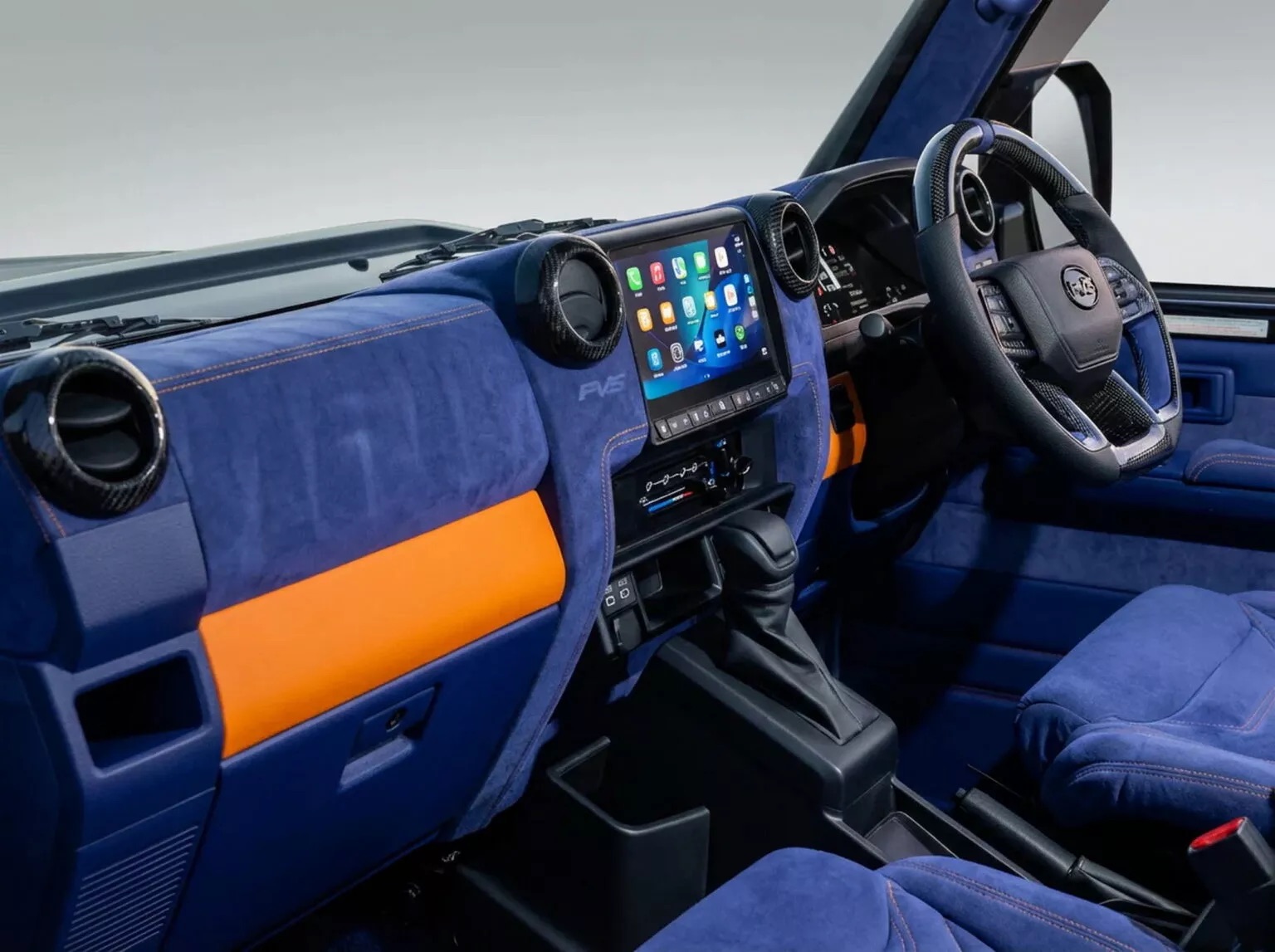 Bản Toyota Land Cruiser này dành cho ai thích dáng hoài cổ nhưng vẫn đủ công nghệ hiện đại: Giá quy đổi hơn 3,8 tỷ đồng, nhiều đồ chơi off-road- Ảnh 21.