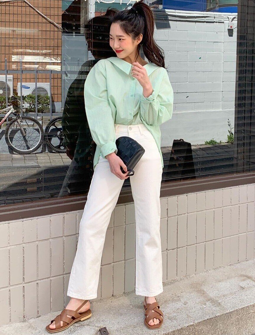 Áo màu nổi mà mix khéo thì sang cực: 4 kiểu quần xịn sò giúp bạn mặc đẹp mà không bị chê amp;#34;sếnamp;#34; - 9