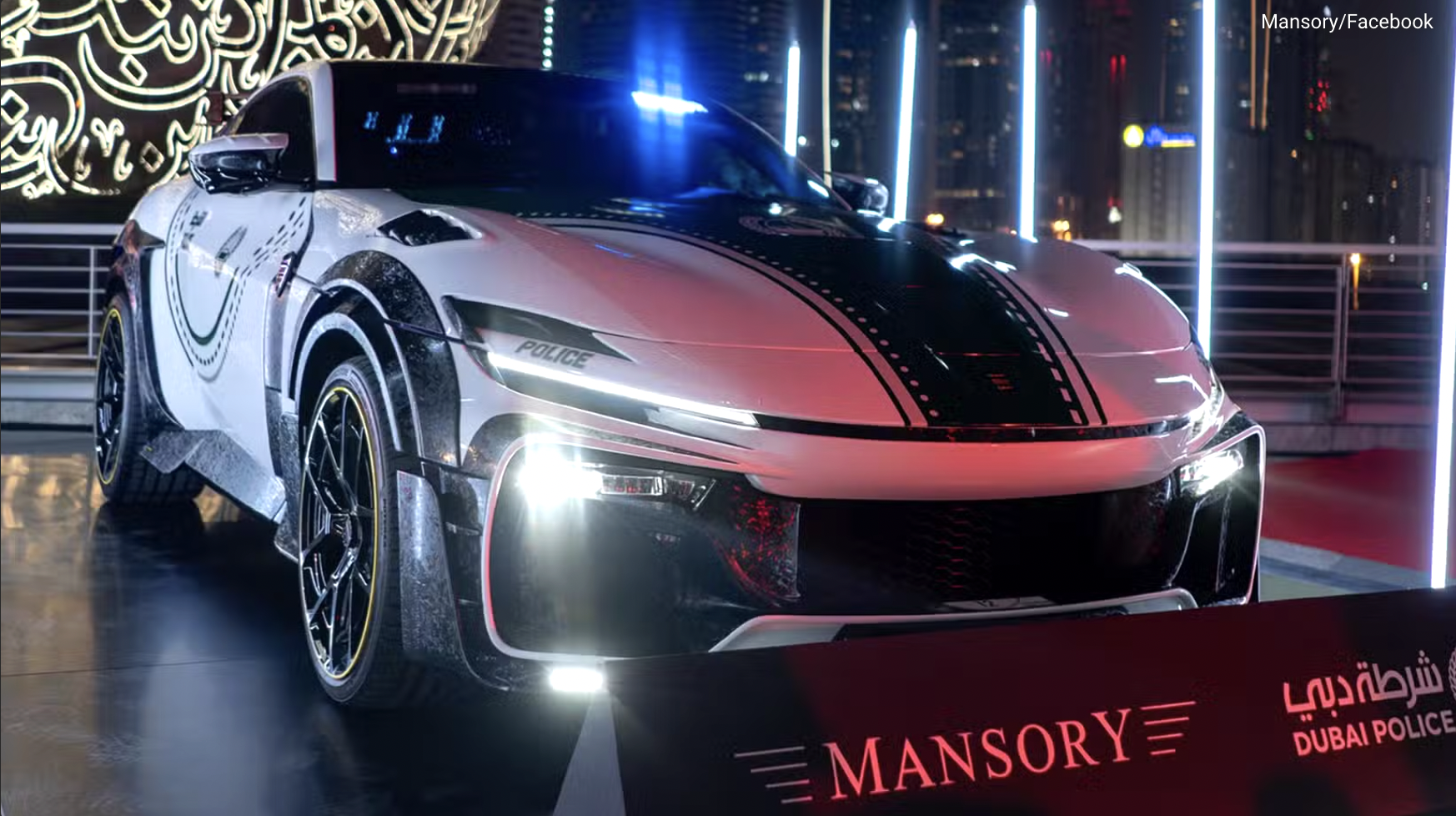 Siêu SUV Ferrari Purosangue độ Mansory 'về đội' cảnh sát Dubai: Ngoại hình hầm hố, tội phạm phải rén vì thông số khủng- Ảnh 4.