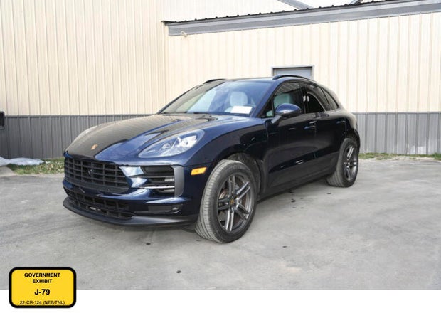 Từ bữa ăn của trẻ em nghèo đến siêu xe, biệt thự, kỳ nghỉ xa hoa: Đại án lật mặt đường dây "rút ruột" tiền từ thiện gây chấn động- Ảnh 2.