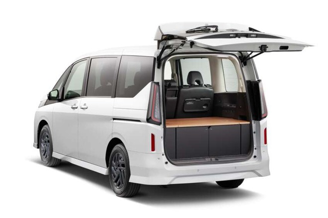 Nissan Serena - MPV to gần bằng Alphard có bản nâng cấp mới với thiết kế trau chuốt hơn, giá quy đổi từ 470 triệu đồng- Ảnh 5.